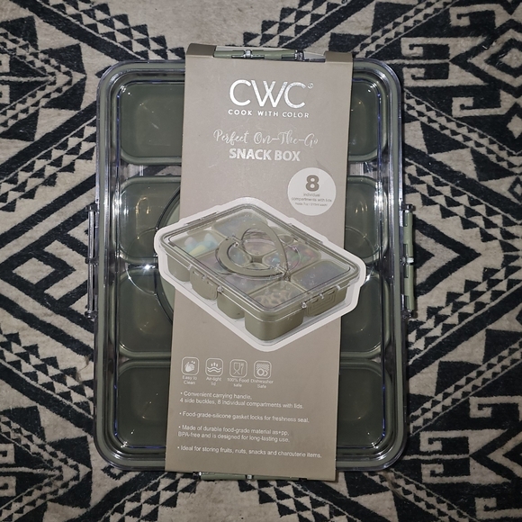 CWC Snack Box with Compartments - Picture 1 of 2